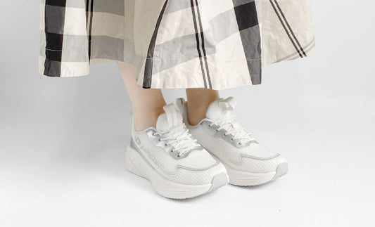 あのphiten(ファイテン)のシューズが入荷!
