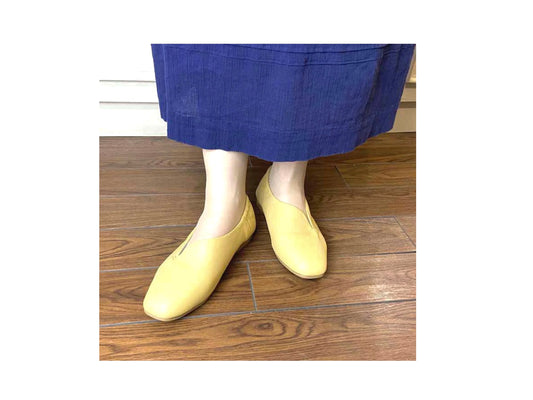 人気スリッポンシューズの春カラーが本日入荷!