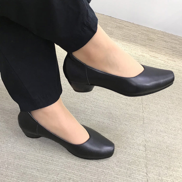 Yukiko Kimijima bis4Eプレーンパンプス172-8255