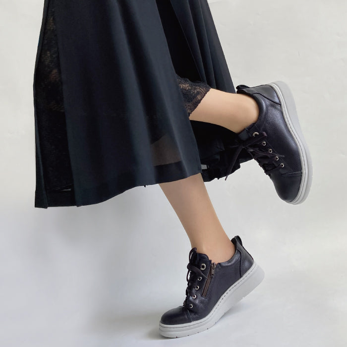 SNEAKERS – BEAUTYCREW
