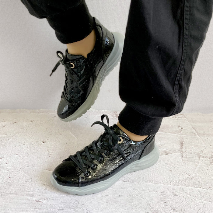 【FINAL SALE 対象】Airystep 軽量スニーカー 036-1165ss